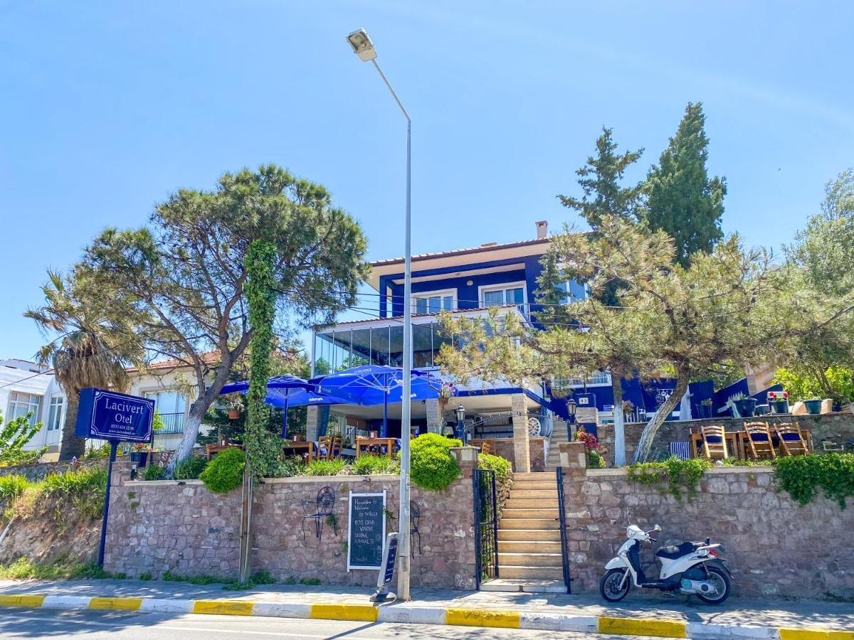Lacivert Hotel Айвалык Экстерьер фото